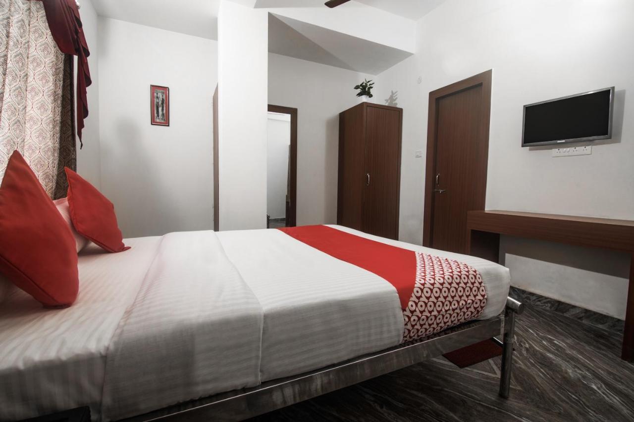 Oyo 14431 Sai Nivas Hotel Guwahati Bagian luar foto